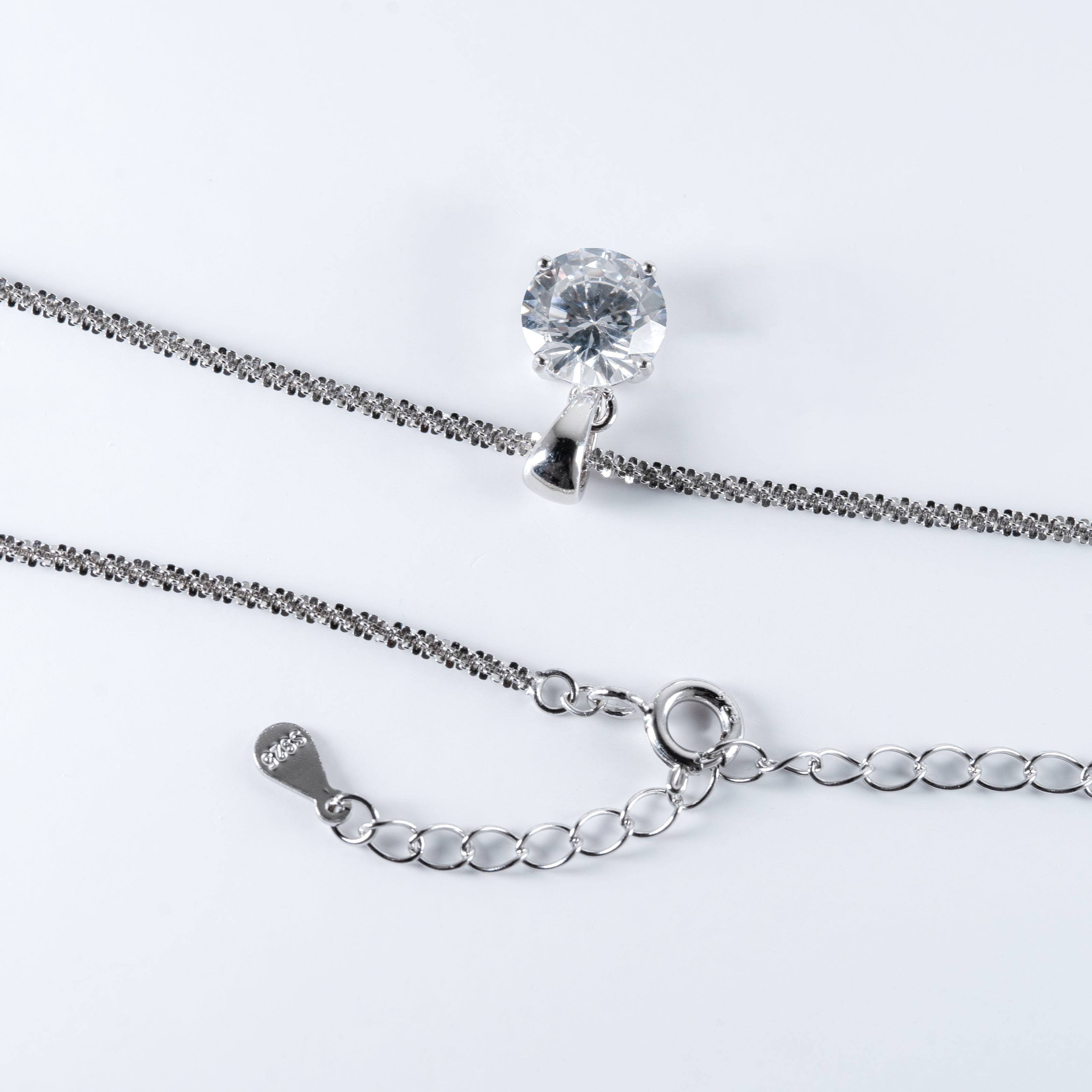Beautiful Solitaire Pendant Necklace with Cauliflower Sterling Silver Chain