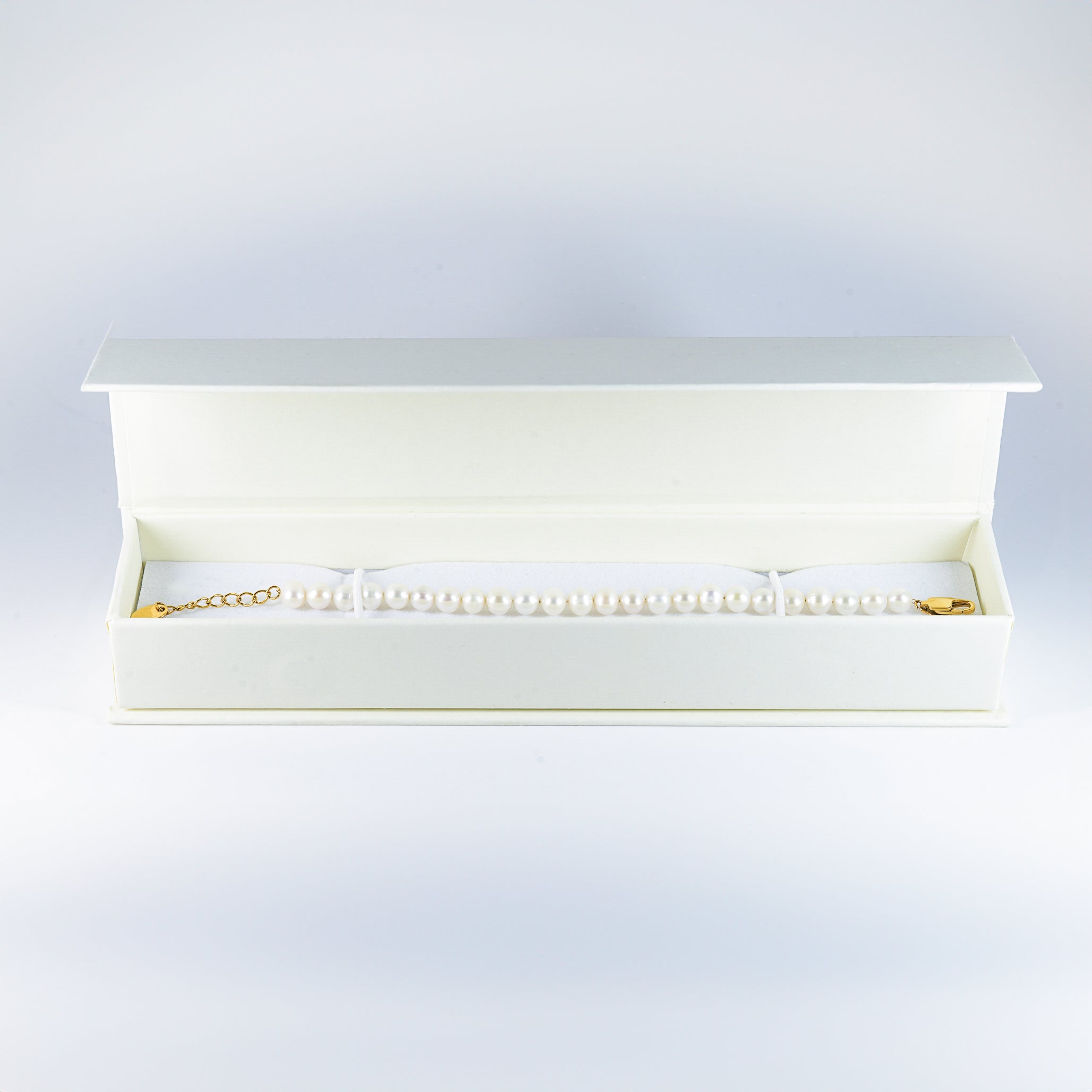Beautiful Pearl Bracelet with 14k Gold-plated Extender Clasp