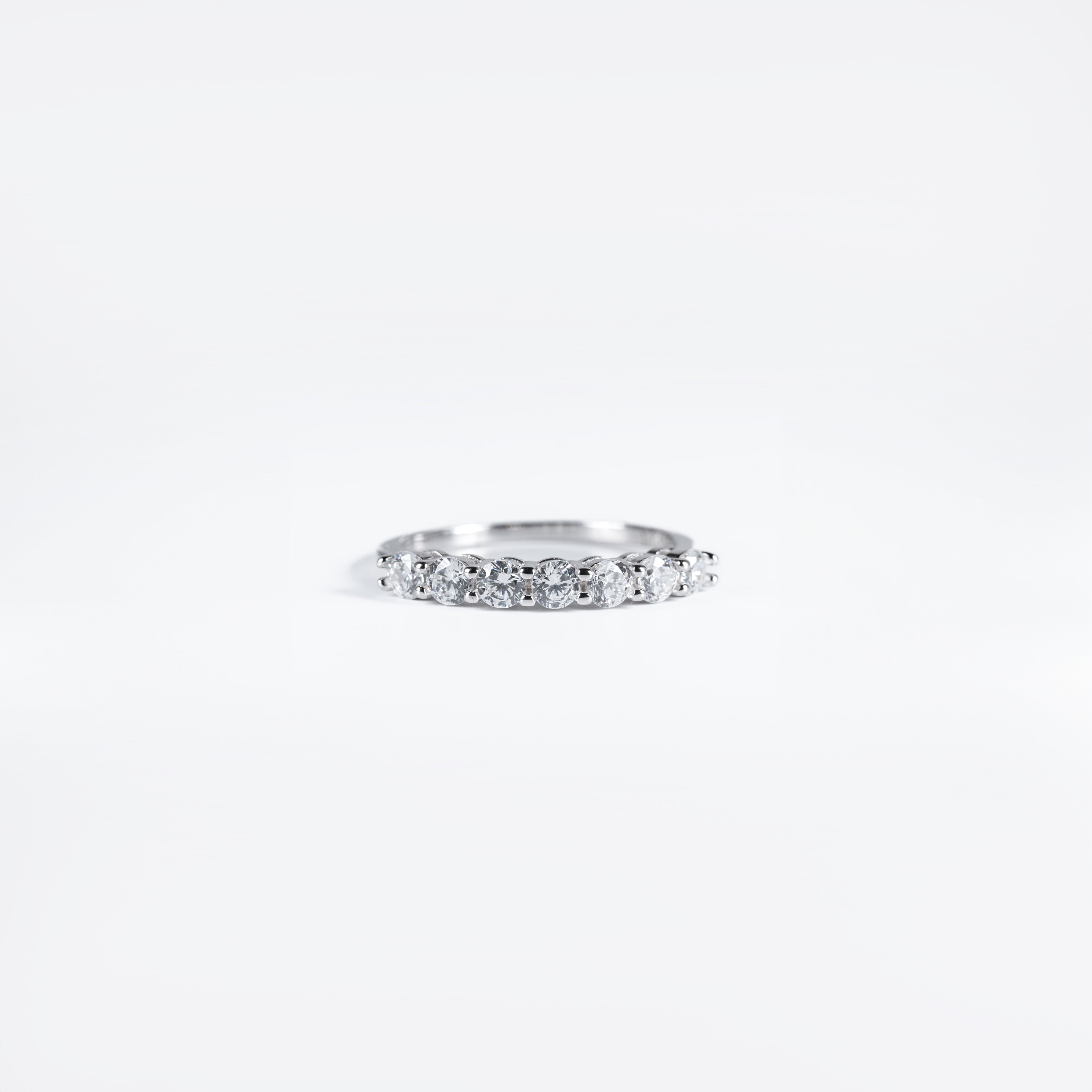 Elegant Cluster Ring in Sterling Silver