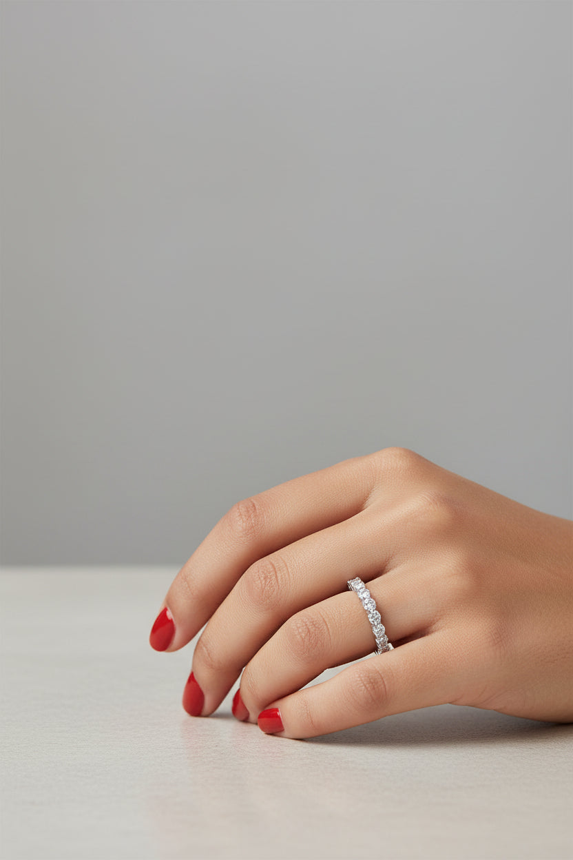 Elegant Cluster Ring in Sterling Silver