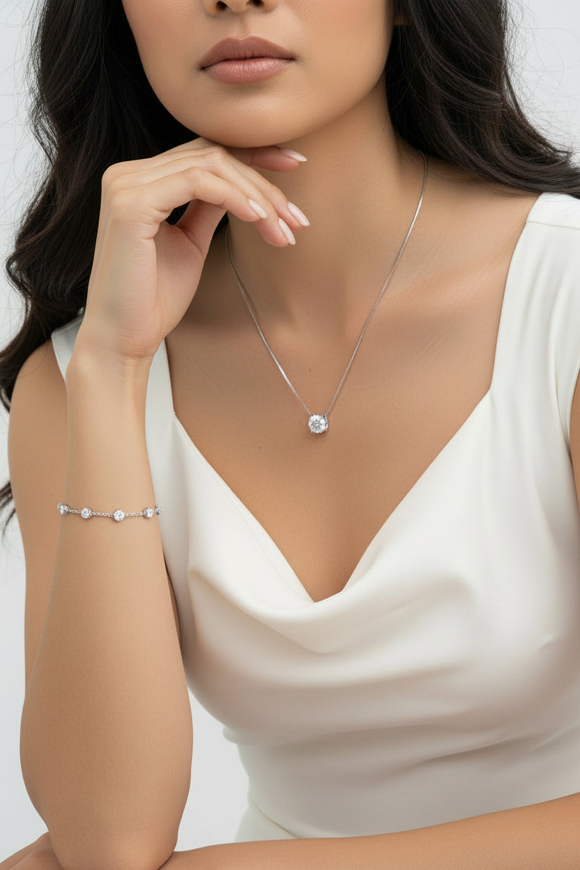 Classic Beautiful Pendant Necklace in Sterling Silver and Cubic Zirconia